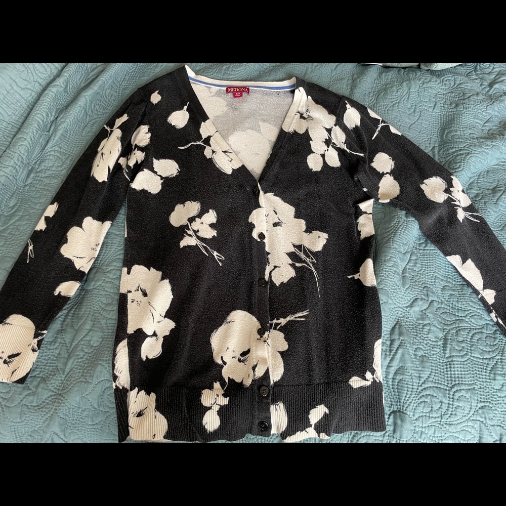 Small black & white cardigan